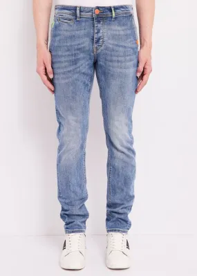 Jeans chino con ricami